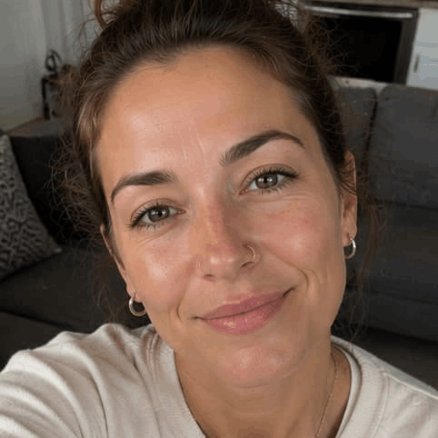 Money Surge Frequency-User-1-Emily Carter